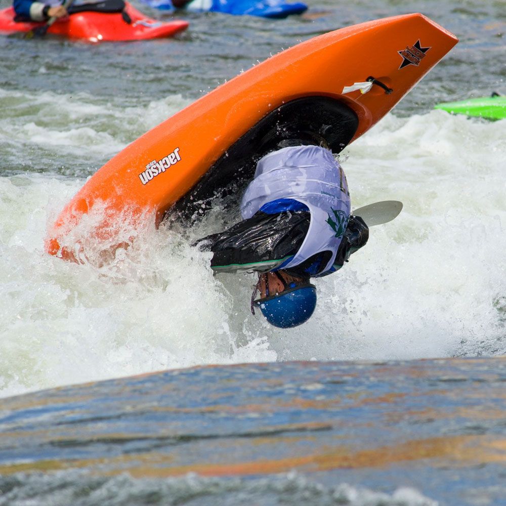 Freestyle_SwissCanoe_ kayaking-5
