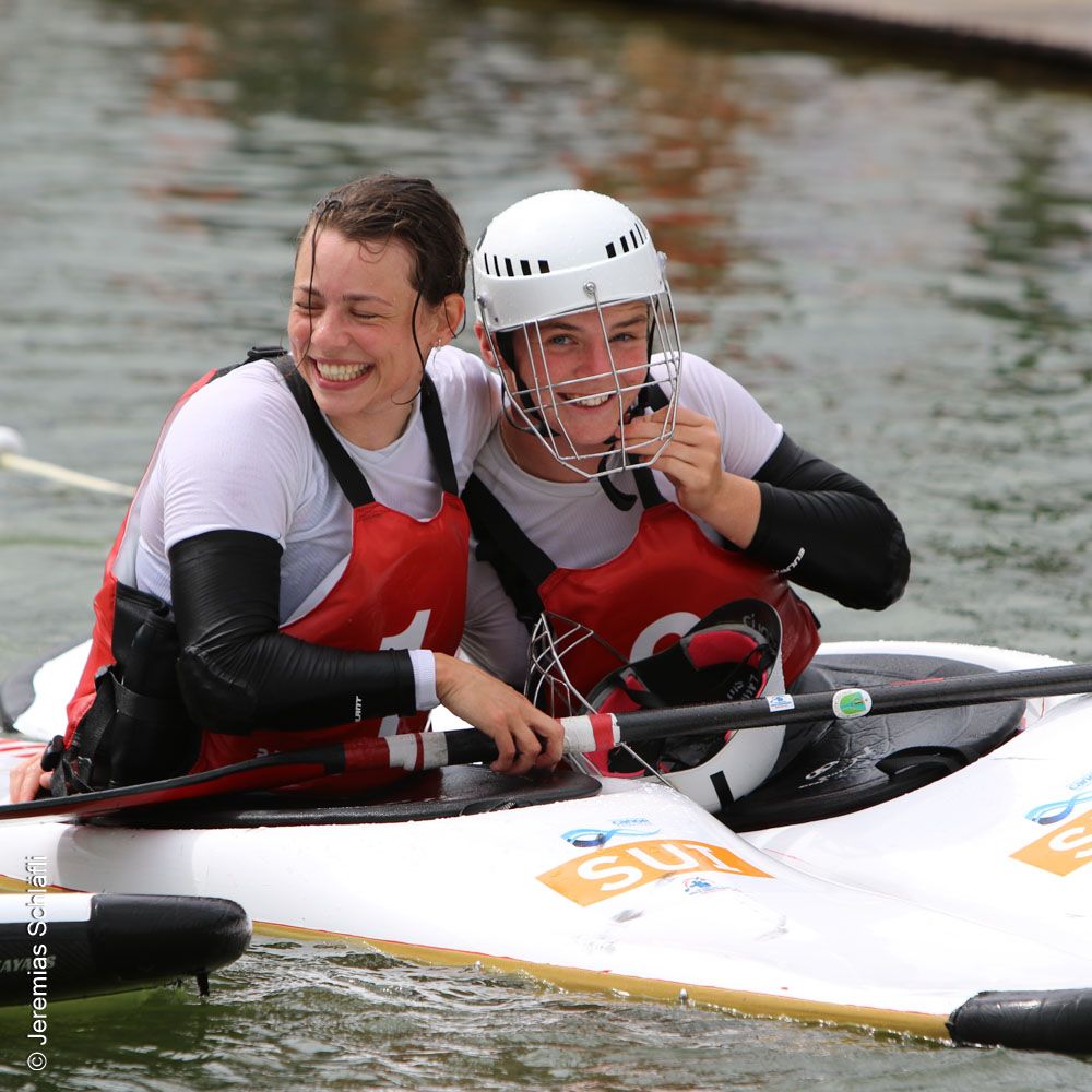 Kanupolo_SwissCanoe_8K4A7340-20.jpg Kanupolo_SwissCanoe_8K4A7340-20