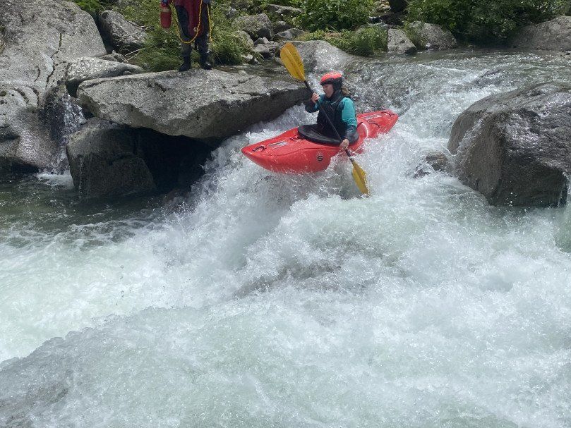yvonne_kobler_medelsbach_creeking_kajakkurs_kanuschule_versam___media_library_original_809_607.jpeg yvonne_kobler_medelsbach_creeking_kajakkurs_kanuschule_versam___media_library_original_809_607